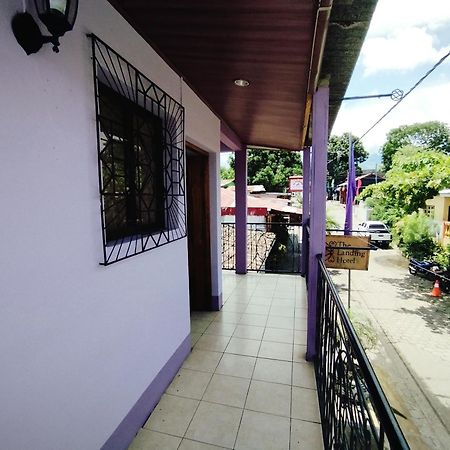 The Landing Hotel And Restaurant Moyogalpa Buitenkant foto