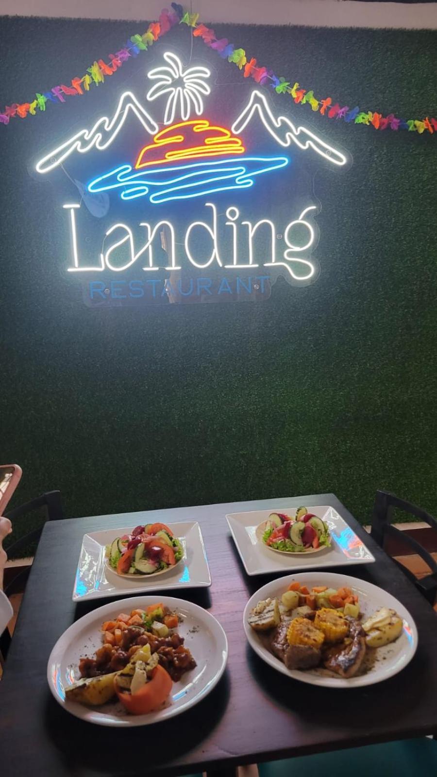 The Landing Hotel And Restaurant Moyogalpa Buitenkant foto
