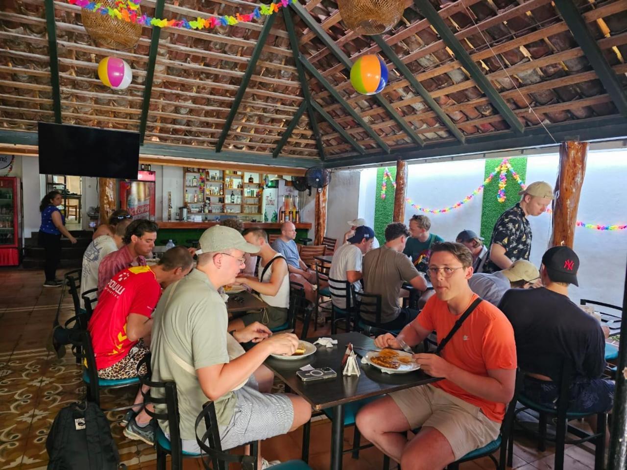 The Landing Hotel And Restaurant Moyogalpa Buitenkant foto